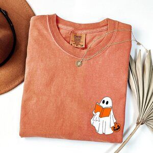NEW Comfort Colors® Halloween Ghost Reading Book Graphic Tee Shirt for Women